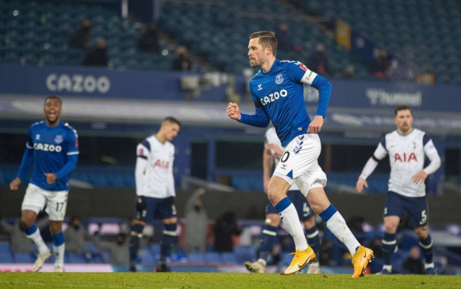 对于科贝尔 对于科贝尔